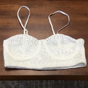 NWOT Lace Bralette w/adjustable straps